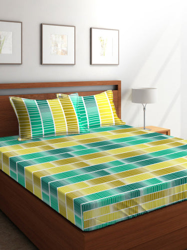 Tangerine Green Geometric Flat 144 TC Cotton 1 King Bedsheet with 2 Pillow Covers